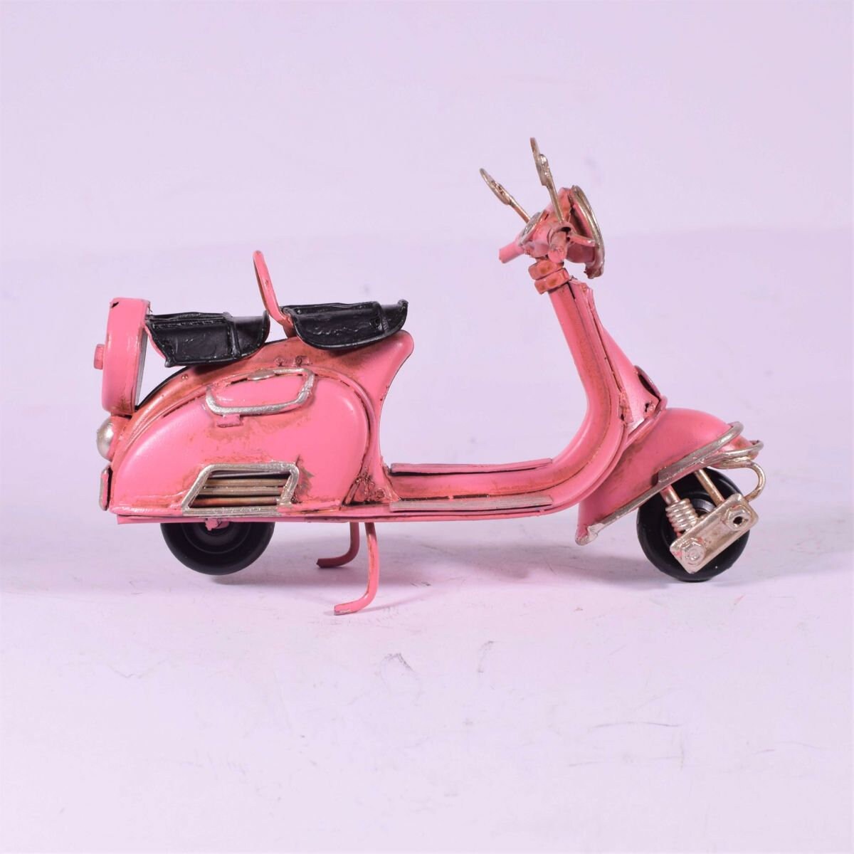 PINK VESPA Decoration / Scooter Metal Model / Old Vespa Model / Vintage Metal Toy / Collectors Item / Gift Idea